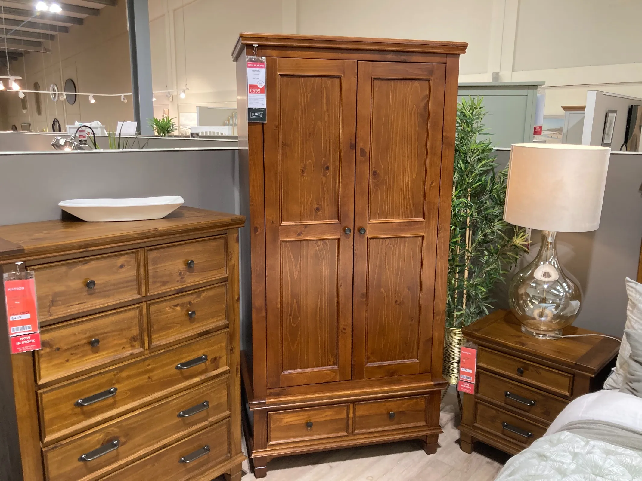 Allyson Larger Size Wardrobe (Clonmel Floor Model)