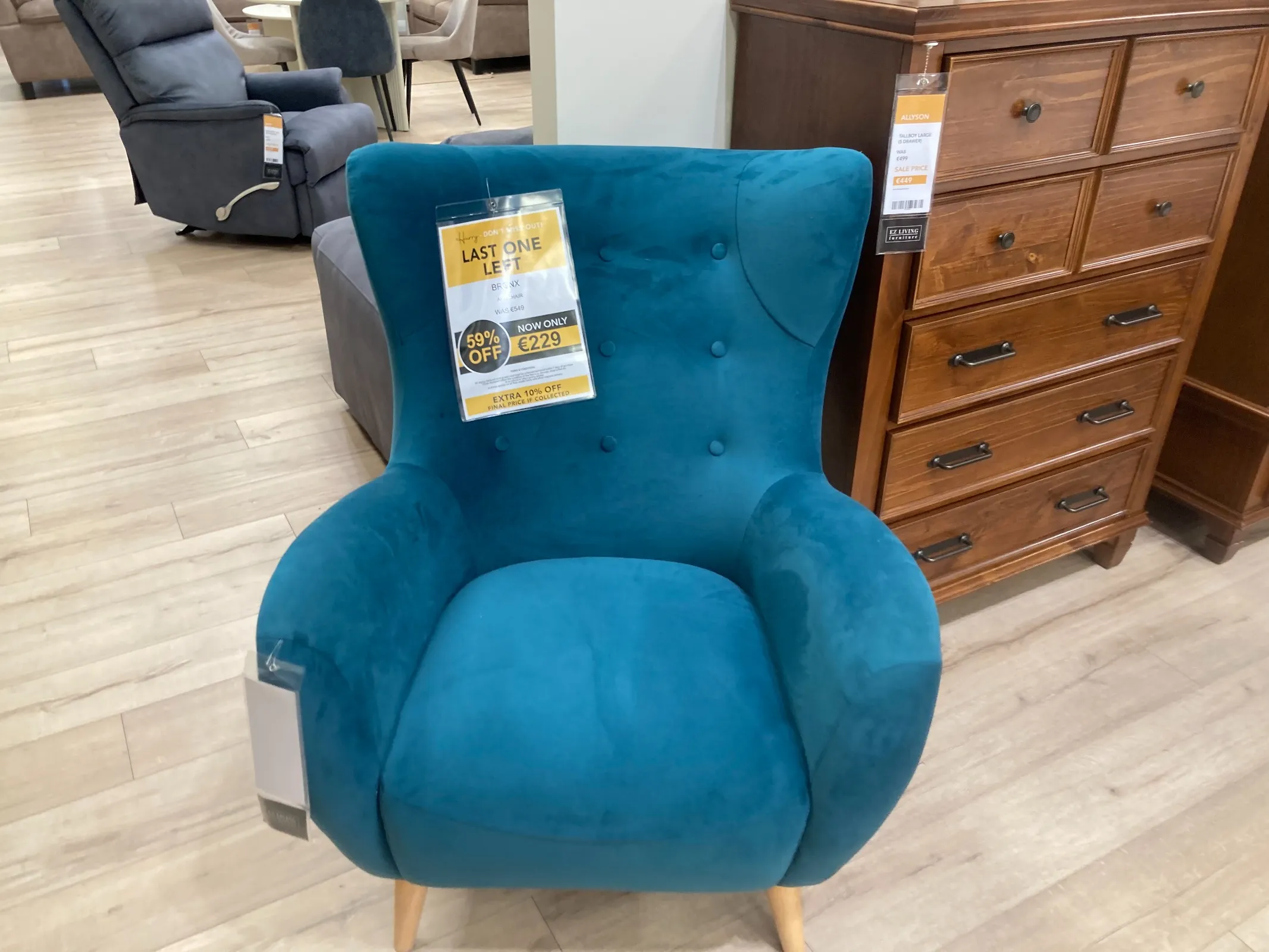 Bronx - Teal Velvet Armchair (Clonmel Floor Model)