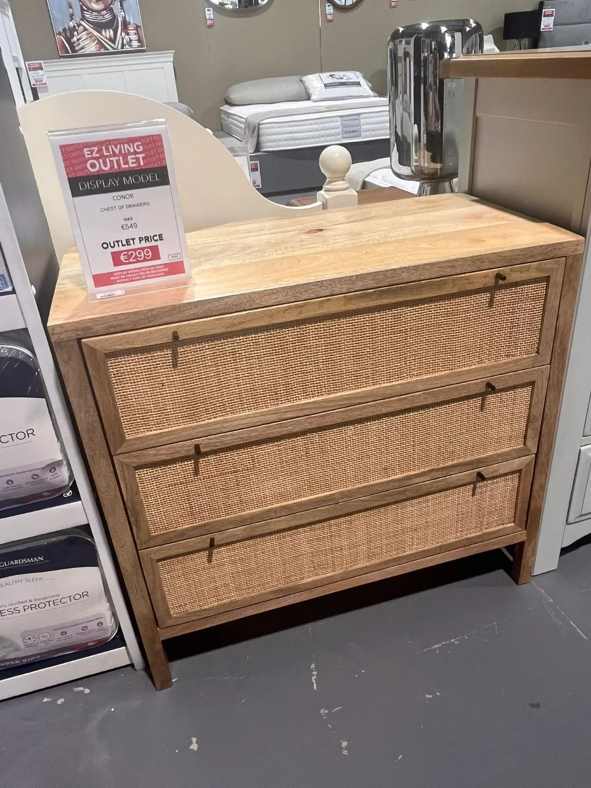 Connor 3 Drawer Mango Chest of Drawers (Ashbourne Floor Model)