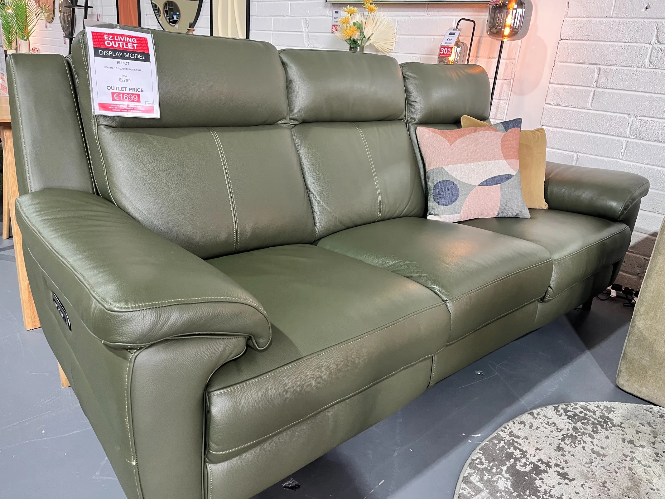 Elliot 3 Seater Green Leather Power Recliner Sofa (Ashbourne Floor Model)