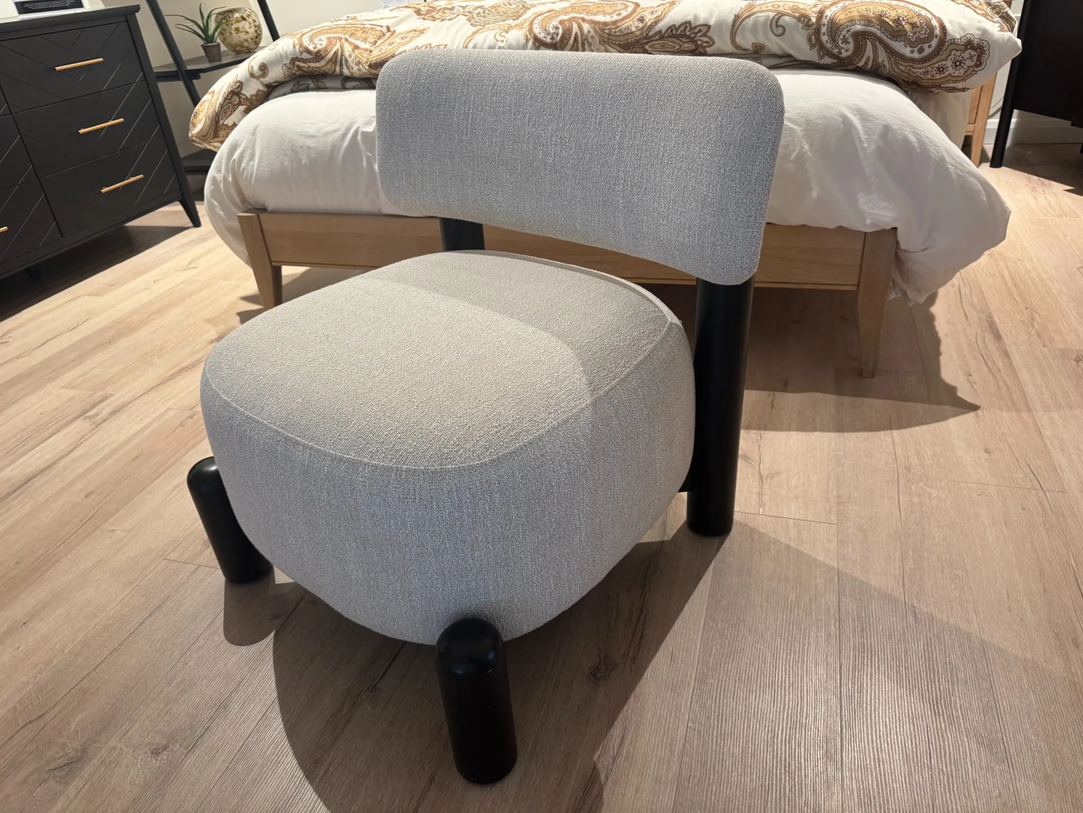 Ember Off-White Fabric Accent Chair (Tallaght Floor Model)