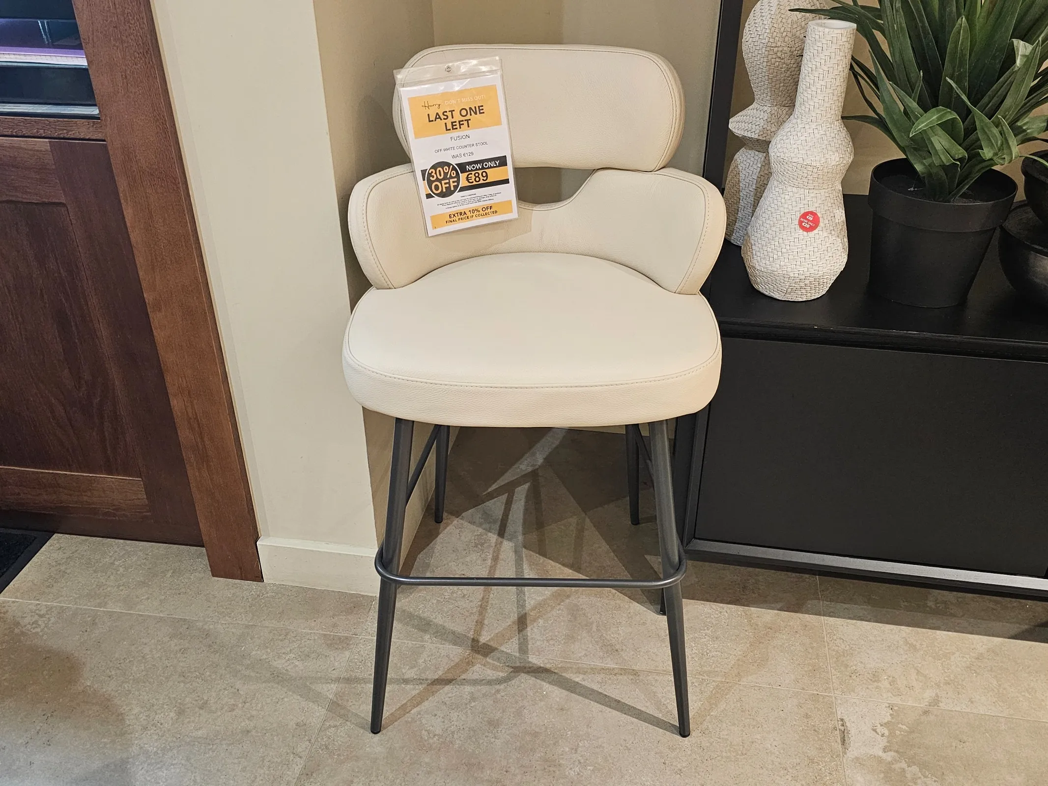 Fusion Off White Leather Counter Bar Stool (Athlone Floor Model)