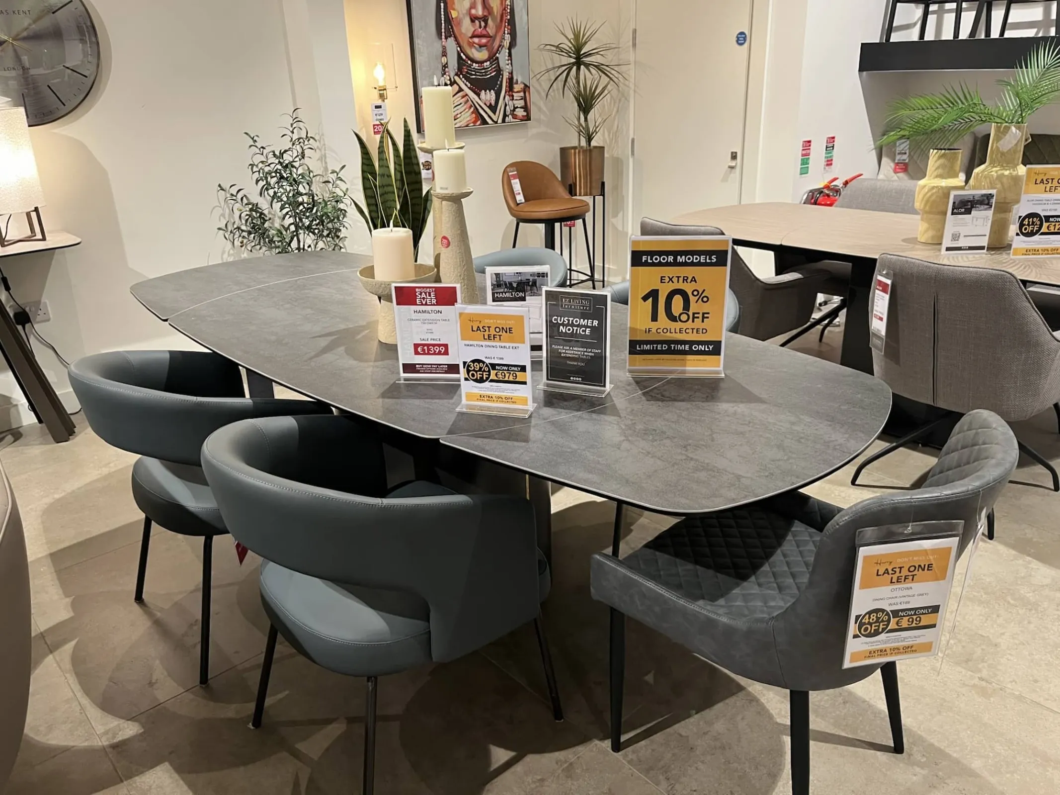 Hamilton Extendable Dining Table (Carlow Floor Model)