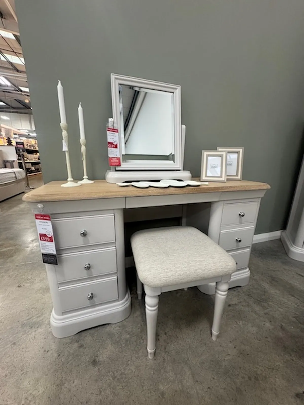 Kylemore Dressing Table & Stool Set With Mirror (Tullamore Floor Model)