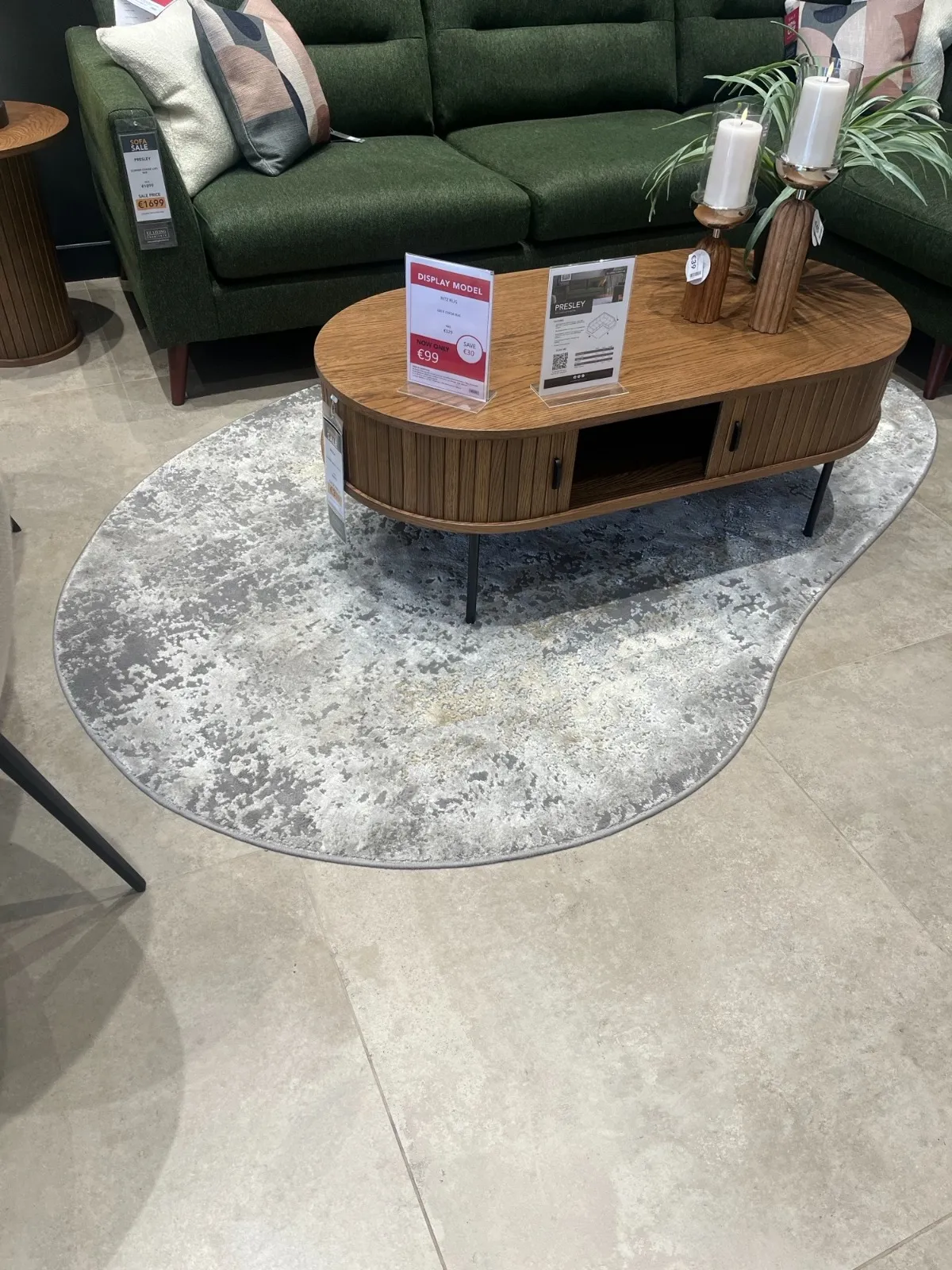 Ritz Grey & Gold Distressed 160cm x 230cm Oval Rug (Malahide Floor Model)
