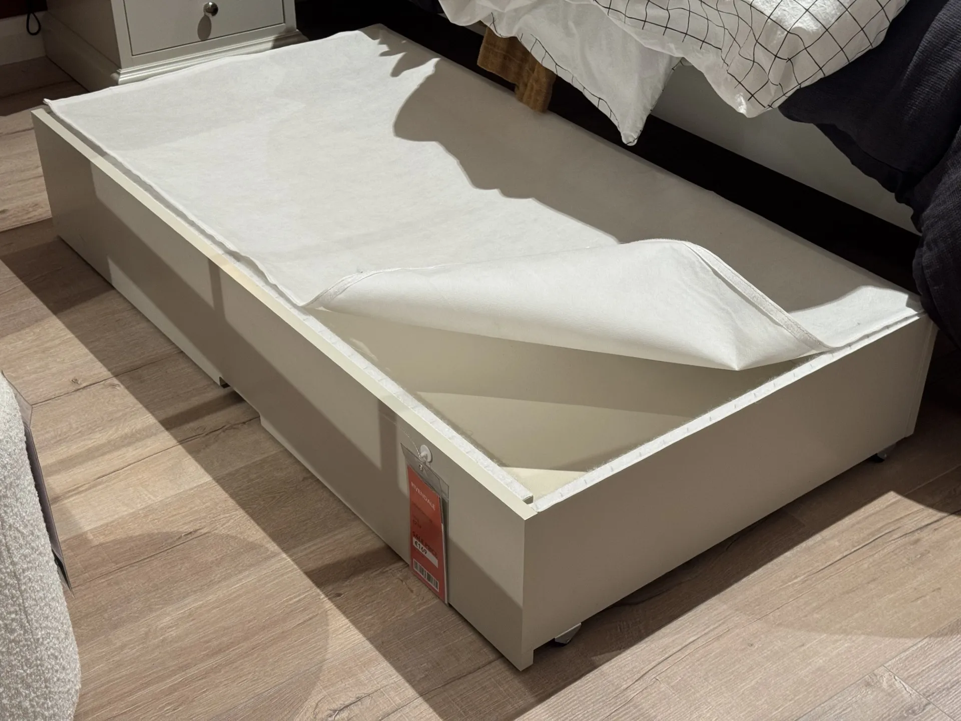 Rivendale Grey Underbed Drawer Unit (Tallaght Floor Model)