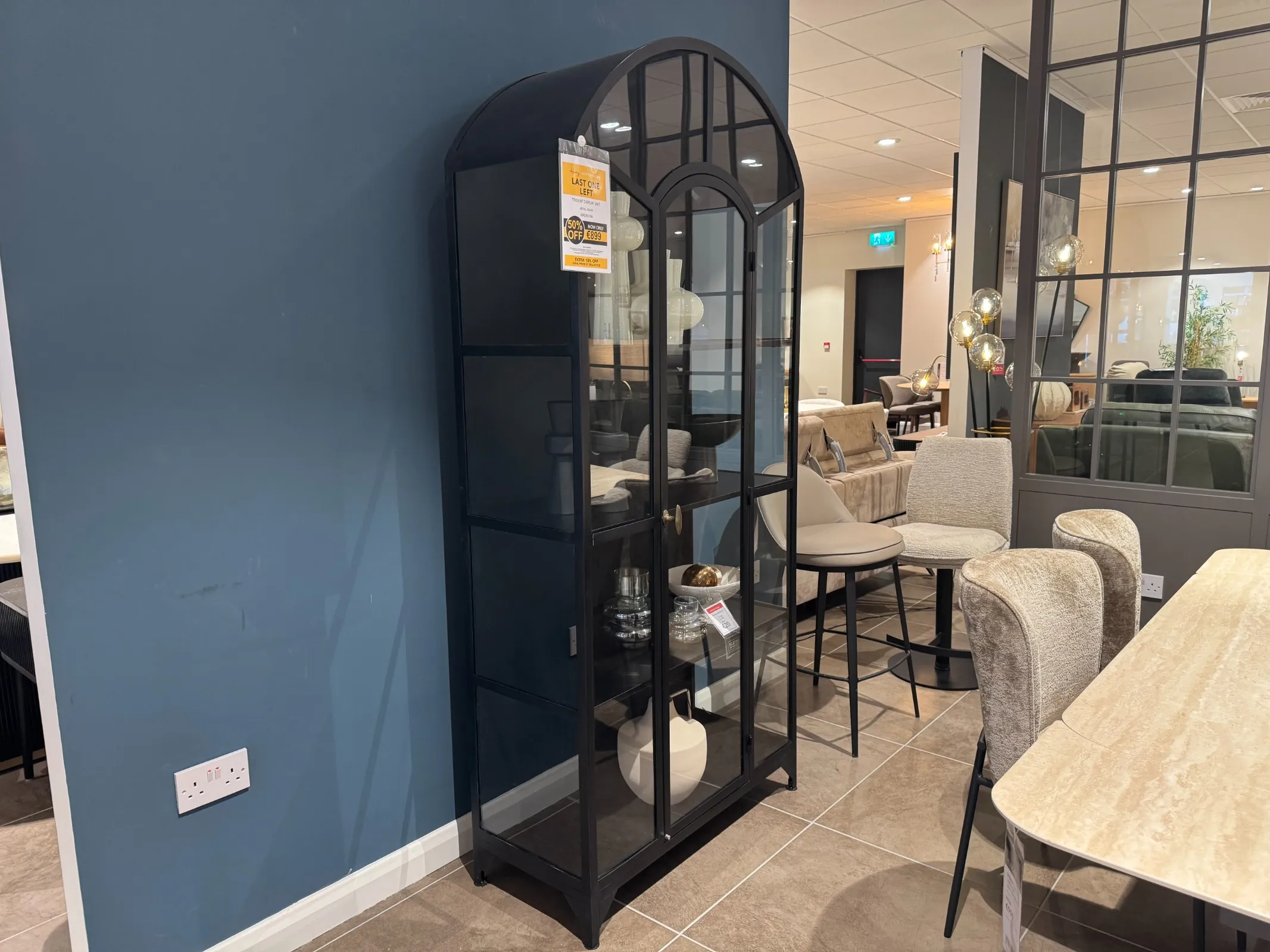 Trident 1 Door Black Display Unit (Tallaght Floor Model)