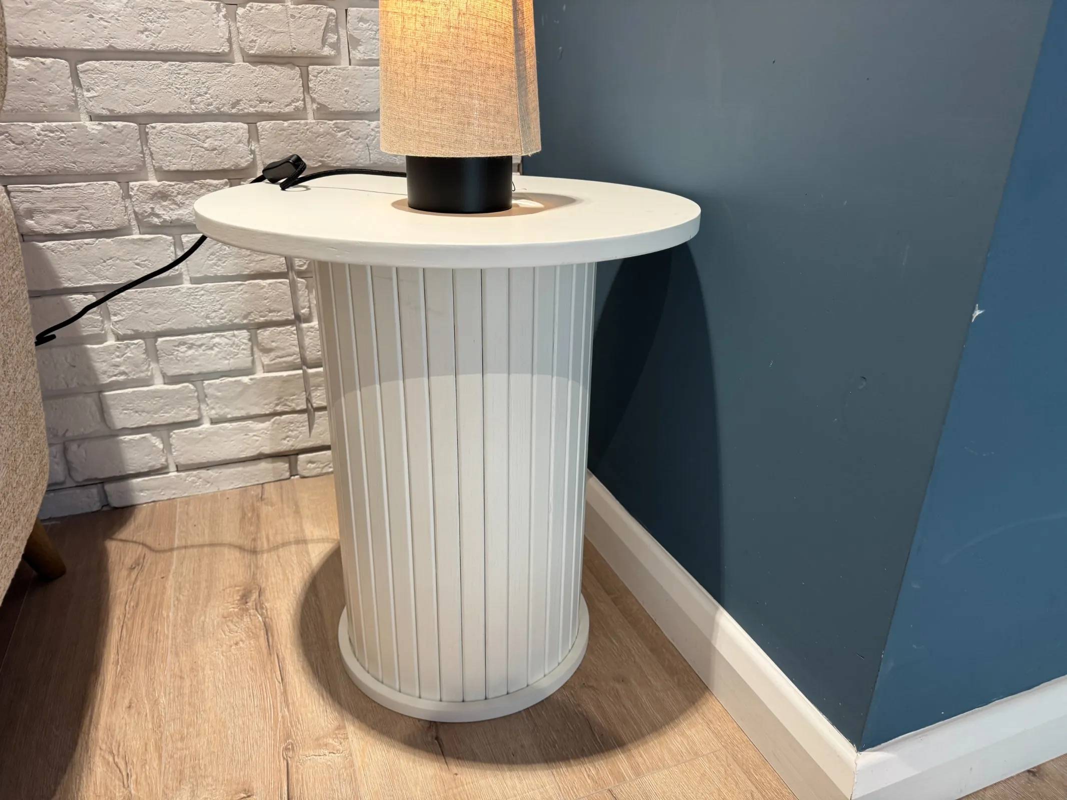 Nola White Oak Lamp Table (Tallaght Floor Model)