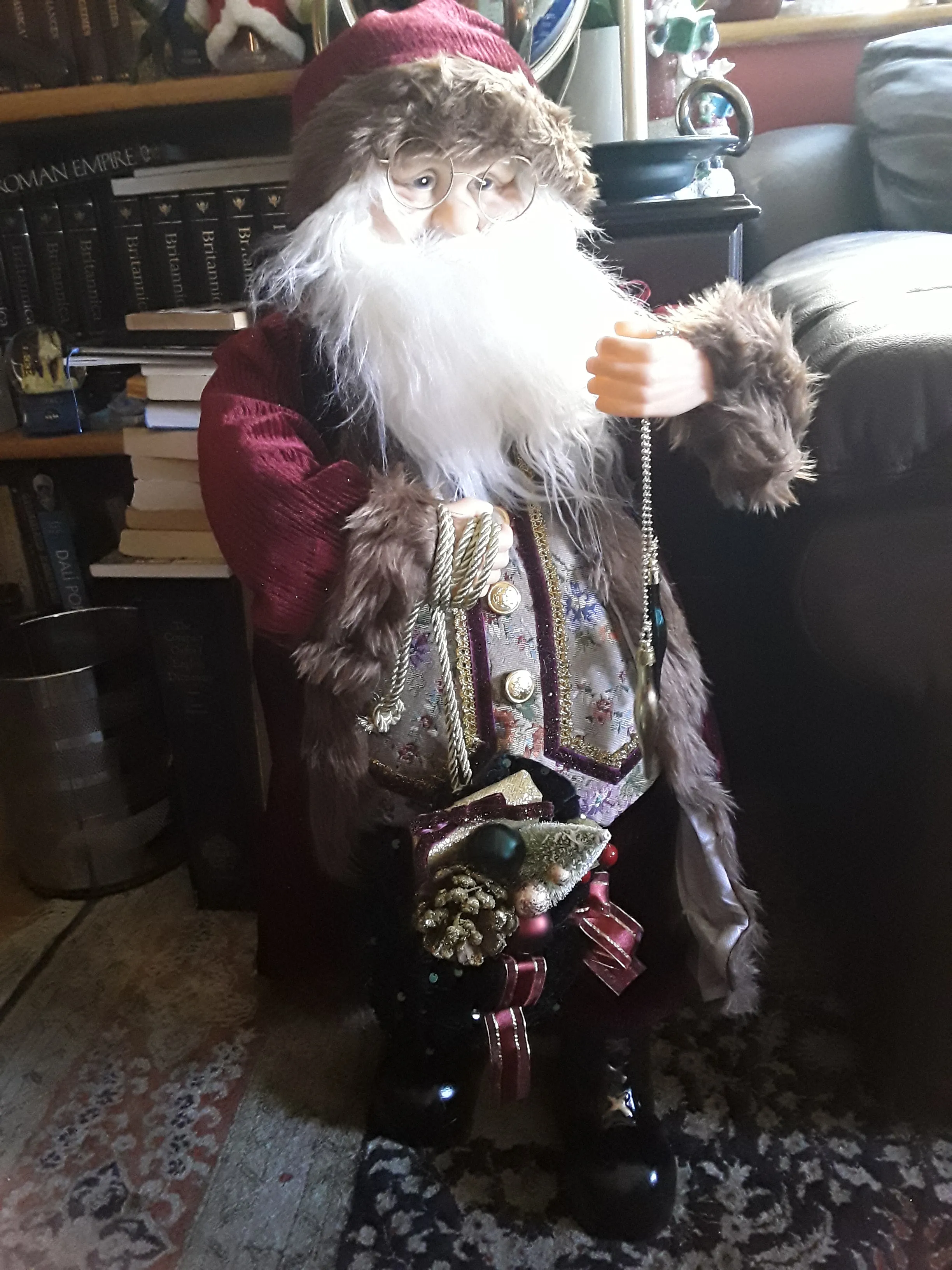Large Mr. Claus - Christmas Figurine