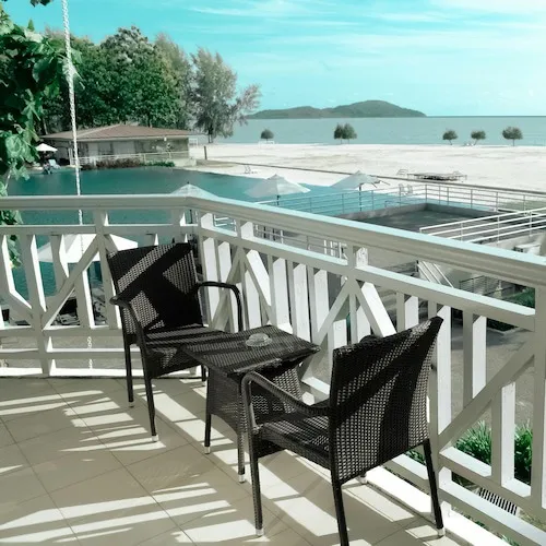 Patio with bistro garden furniture set at EZ Living Furniture